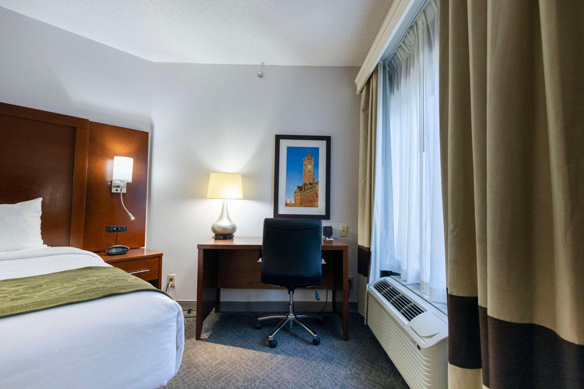 Comfort Suites Springfield Extérieur photo
